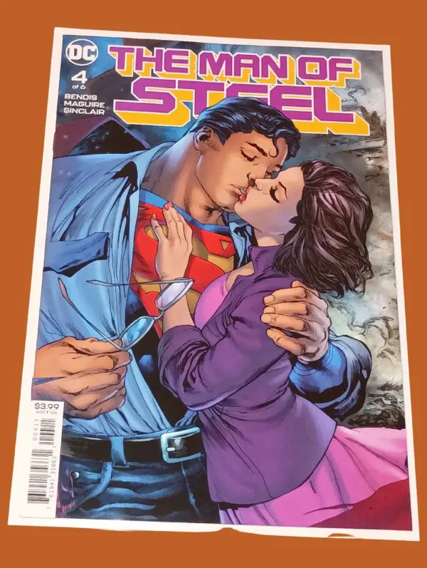 The Man of Steel #4 (2018) – Bendis Mini-Series – Iconic Superman & Lois Lane Cover