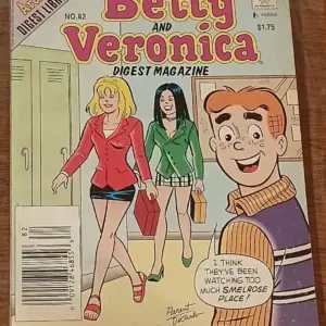Betty and Veronica Digest Magazine #82 – Classic Dan DeCarlo Cover Betty and Veronica Digest Magazine #82 – Classic Dan DeCarlo Cover