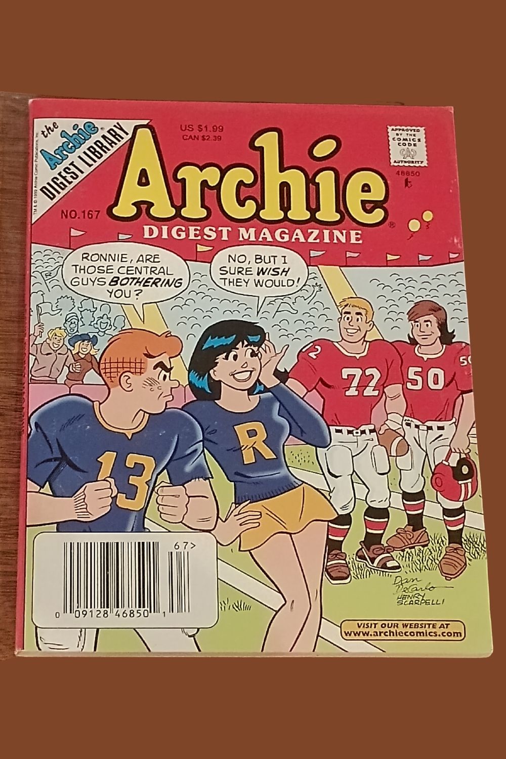 Archie Digest Magazine #167 – Classic Football Fun & Retro Riverdale Comedy Archie Digest Magazine #167 – Classic Football Fun & Retro Riverdale Comedy