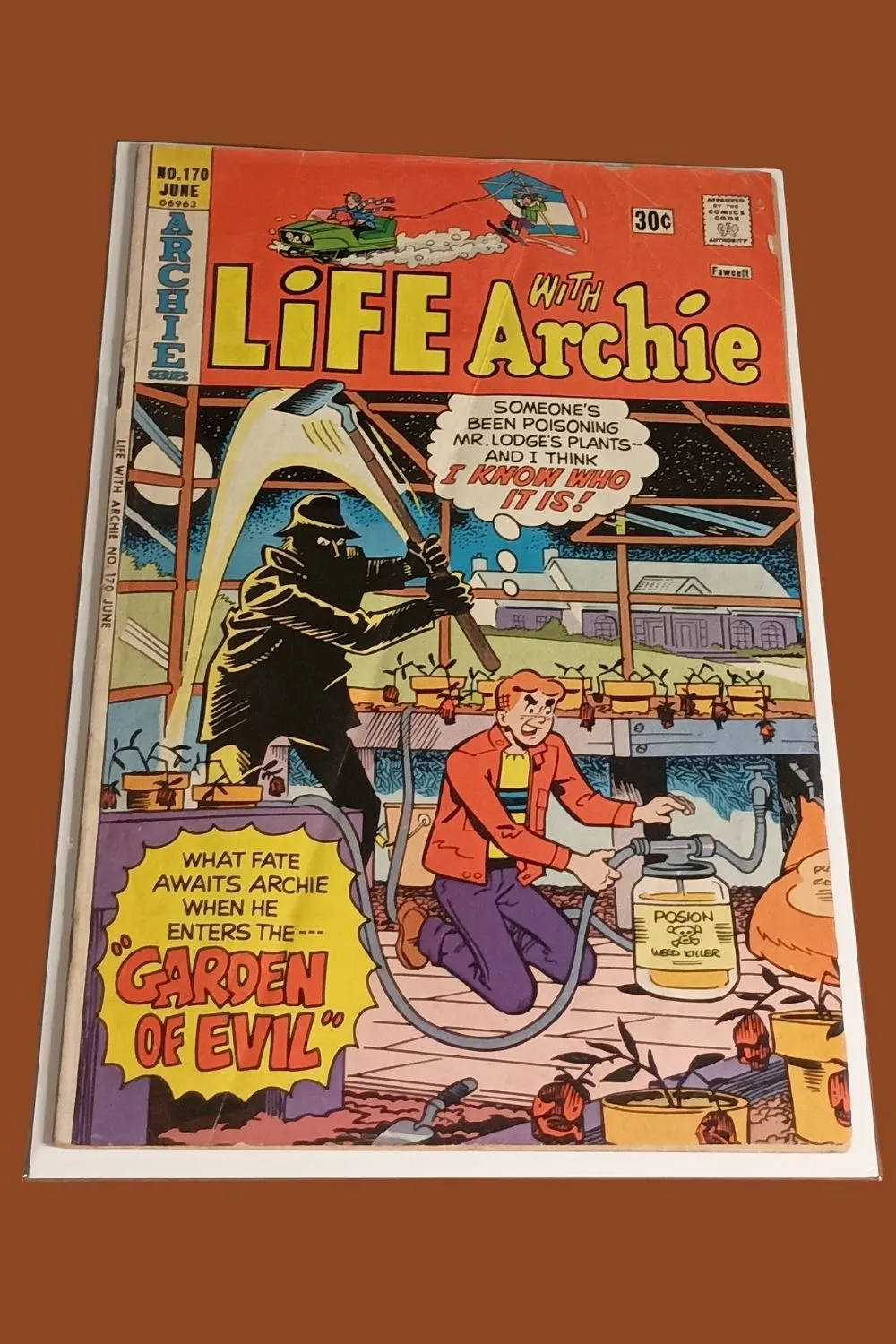 Life With Archie #170 (June) – “Garden of Evil” Cover – Bronze Age Archie Comic Life With Archie #170 (June) – “Garden of Evil” Cover – Bronze Age Archie Comic