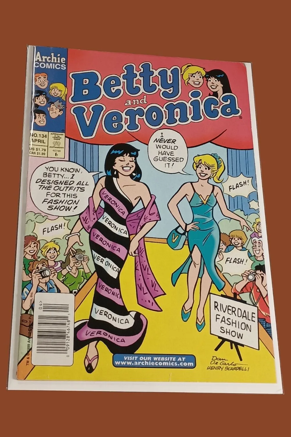 Betty and Veronica #134 (April 1999) β Riverdale Fashion Show Cover β Archie Comics Direct Edition Betty and Veronica #134 (April 1999) β Riverdale Fashion Show Cover β Archie Comics Direct Edition