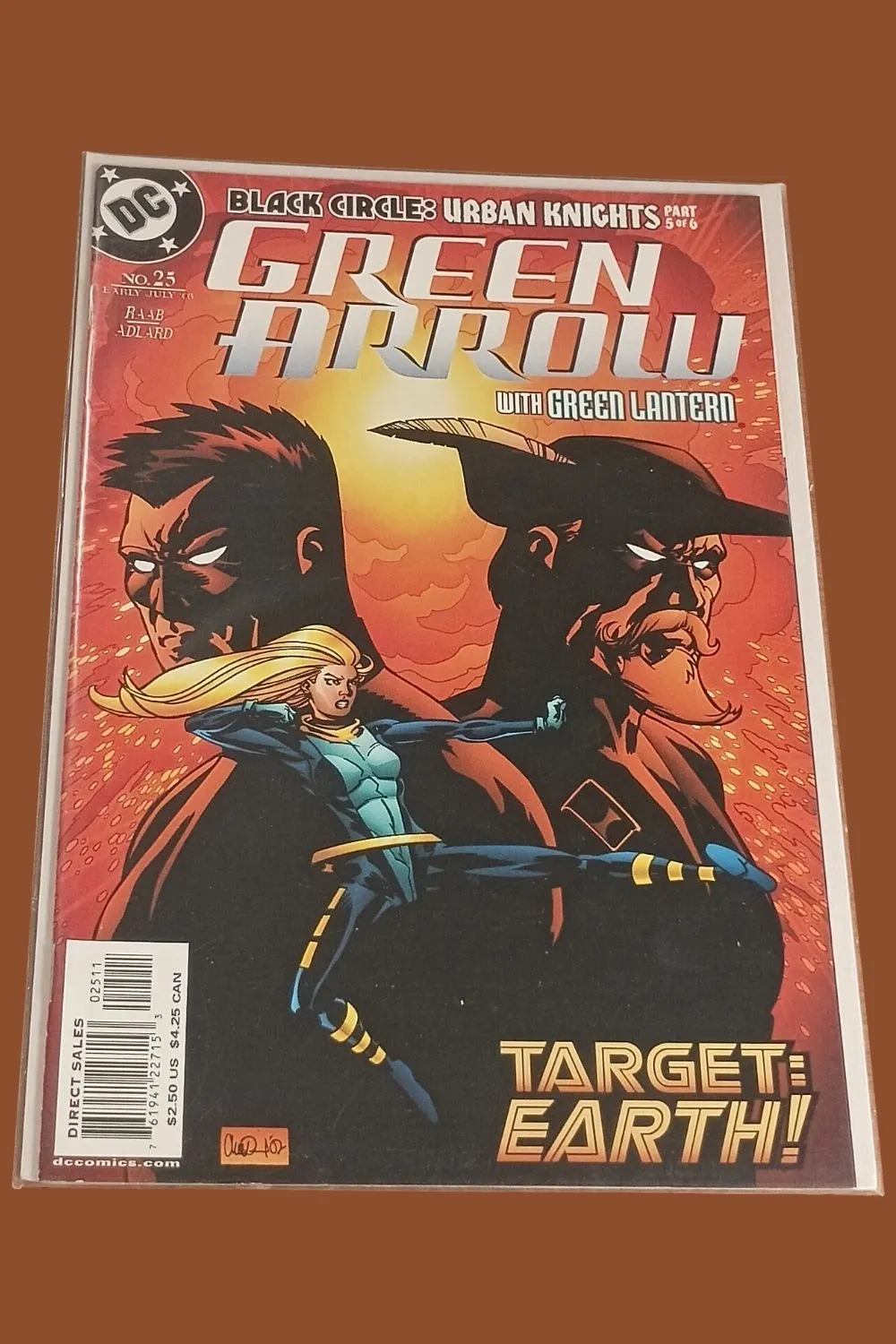 Green Arrow #25 (2003) DC Comics β Black Circle: Urban Knights Part 5 β Green Lantern Appearance Green Arrow #25 (2003) DC Comics β Black Circle: Urban Knights Part 5 β Green Lantern Appearance